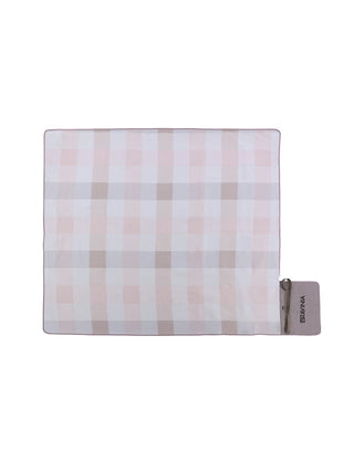 The pastel beige plaid blanket tote laid out to show the full pattern.